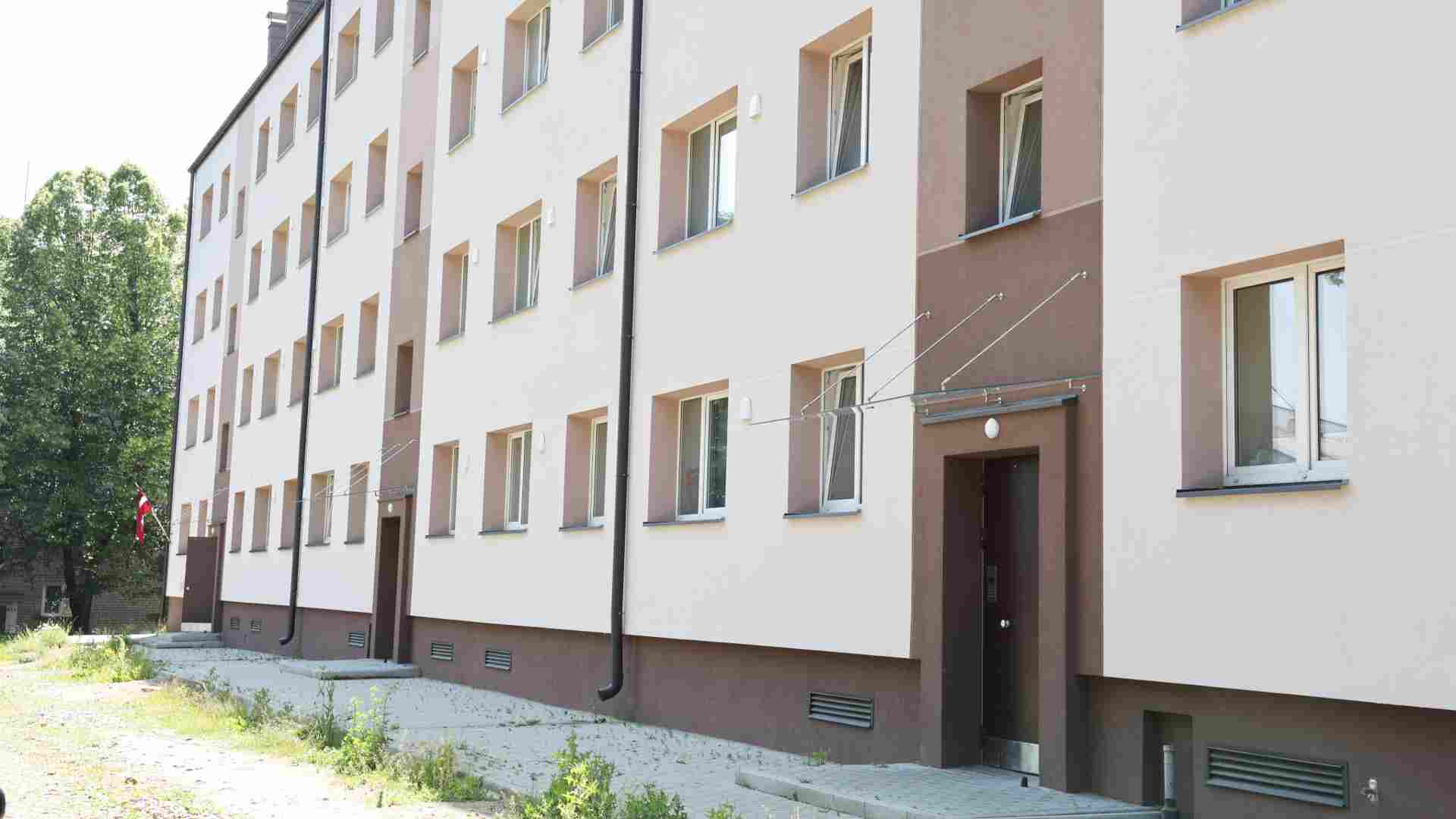 Vecmīlgrāvja ielas 17 k-3 renovētā ēka
