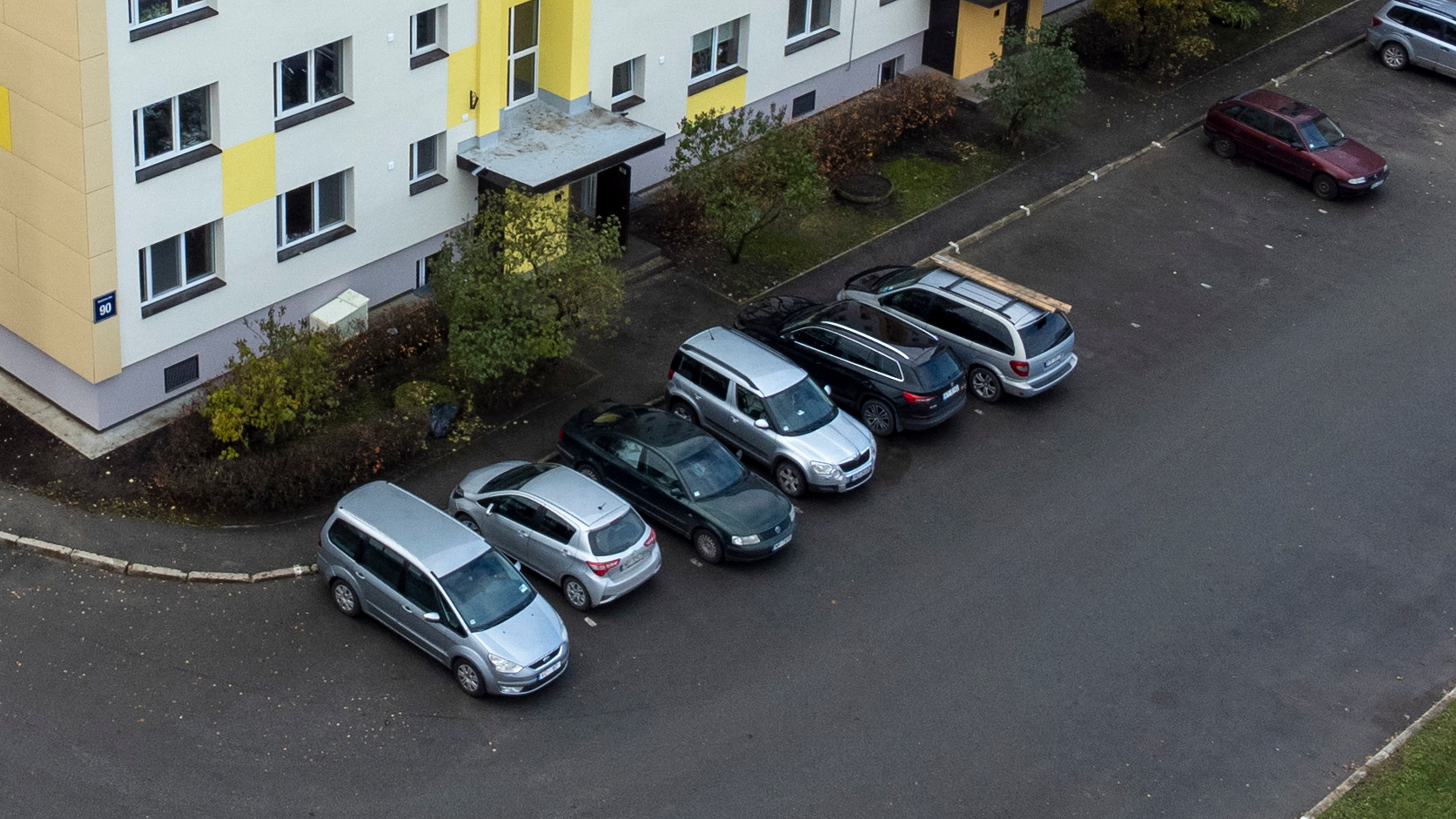 Izmaiņas pagalmu stāvvietu izmantošanā