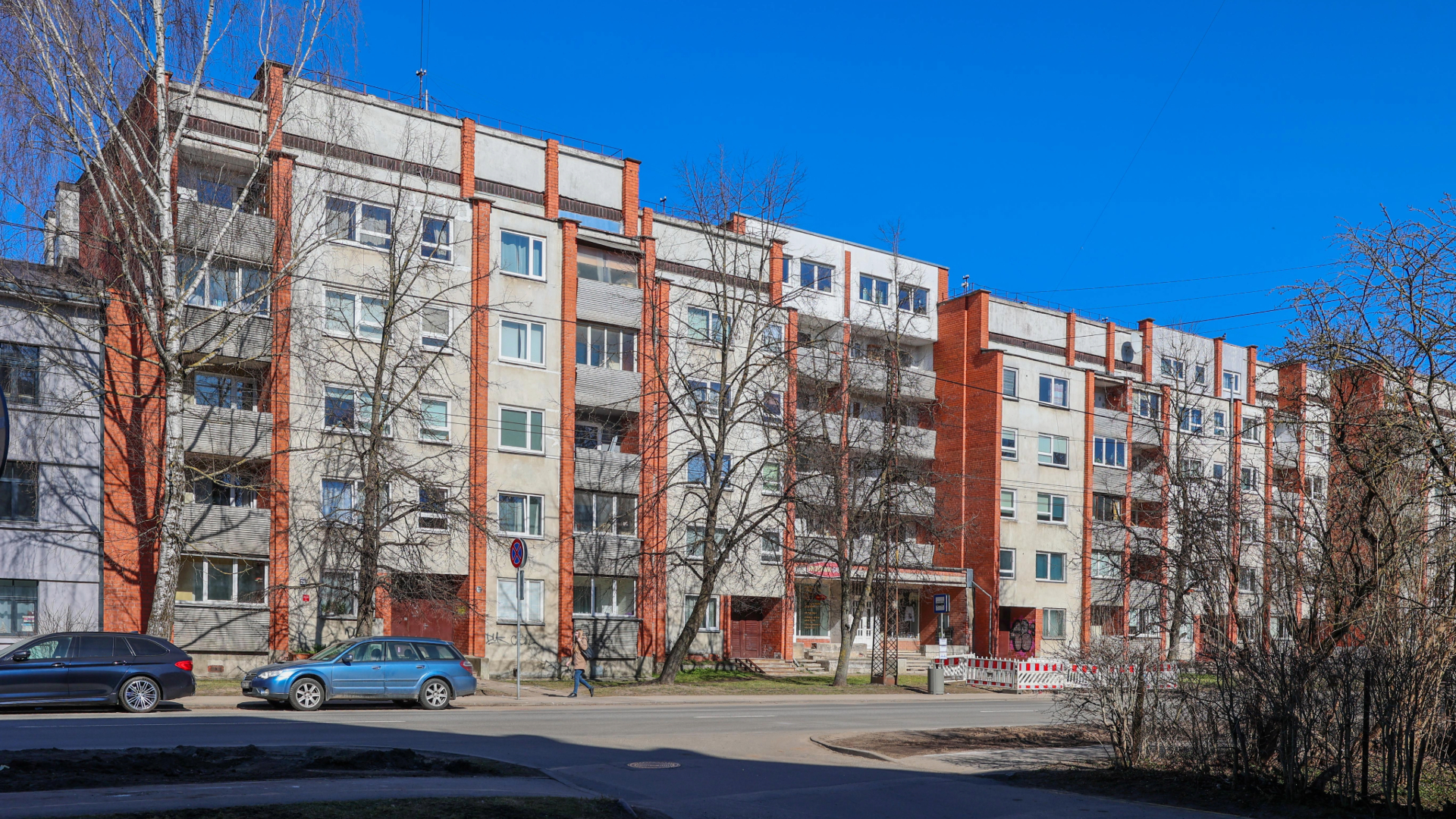 Uzsākta nama atjaunošana Biķernieku ielā 28