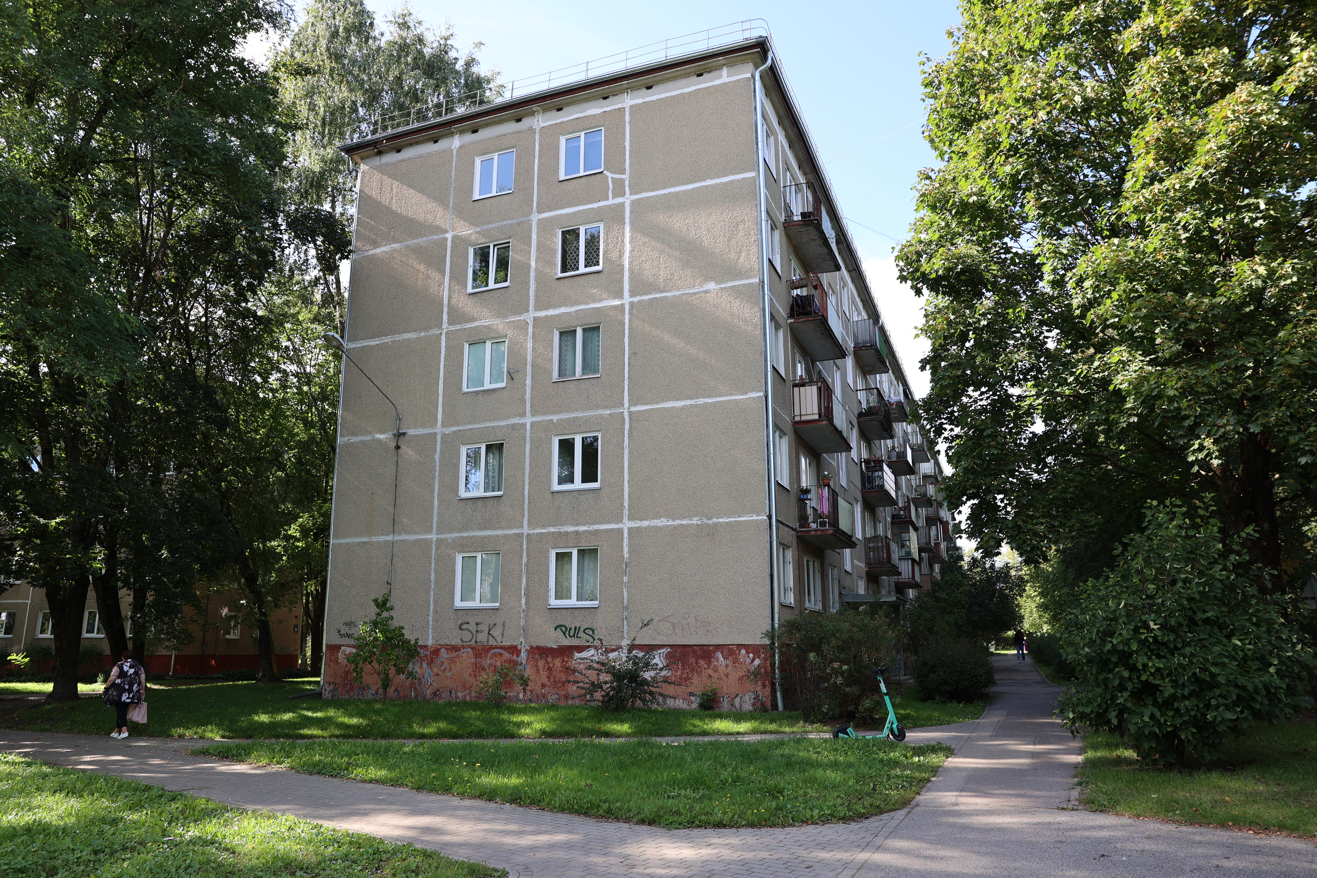 Uzsākta nama atjaunošana Murjāņu ielā 34